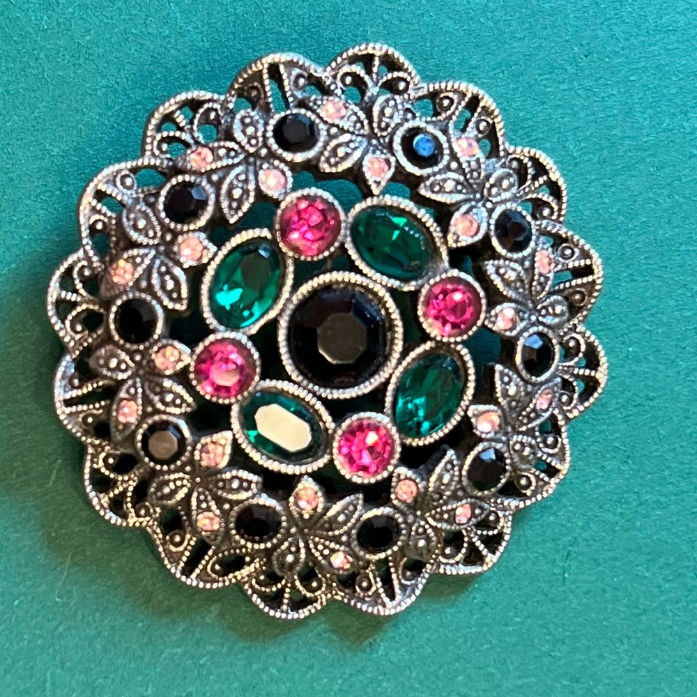 Vintage brooch flawless